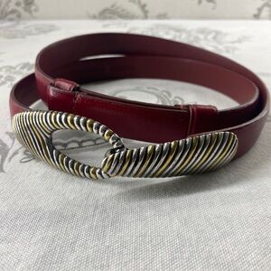 CHICO'S Red Leather Adiust Belt
M/L‎ Silver/Gold Hook Buckle
